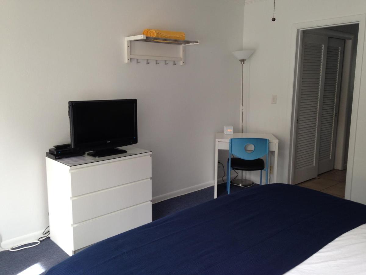 Cheston House - Clothing Optional All Male Guesthouse Fort Lauderdale Eksteriør billede